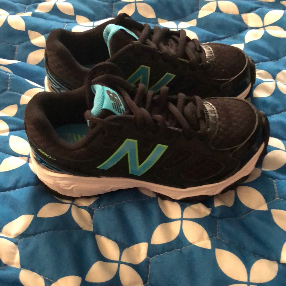 New balance shoes